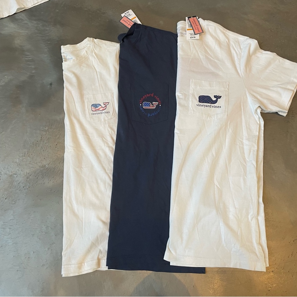 NWT 2 + 1 Vintage Vineyard Vines, SS T-shirts (3) 2-white 1-navy Patriotic Small